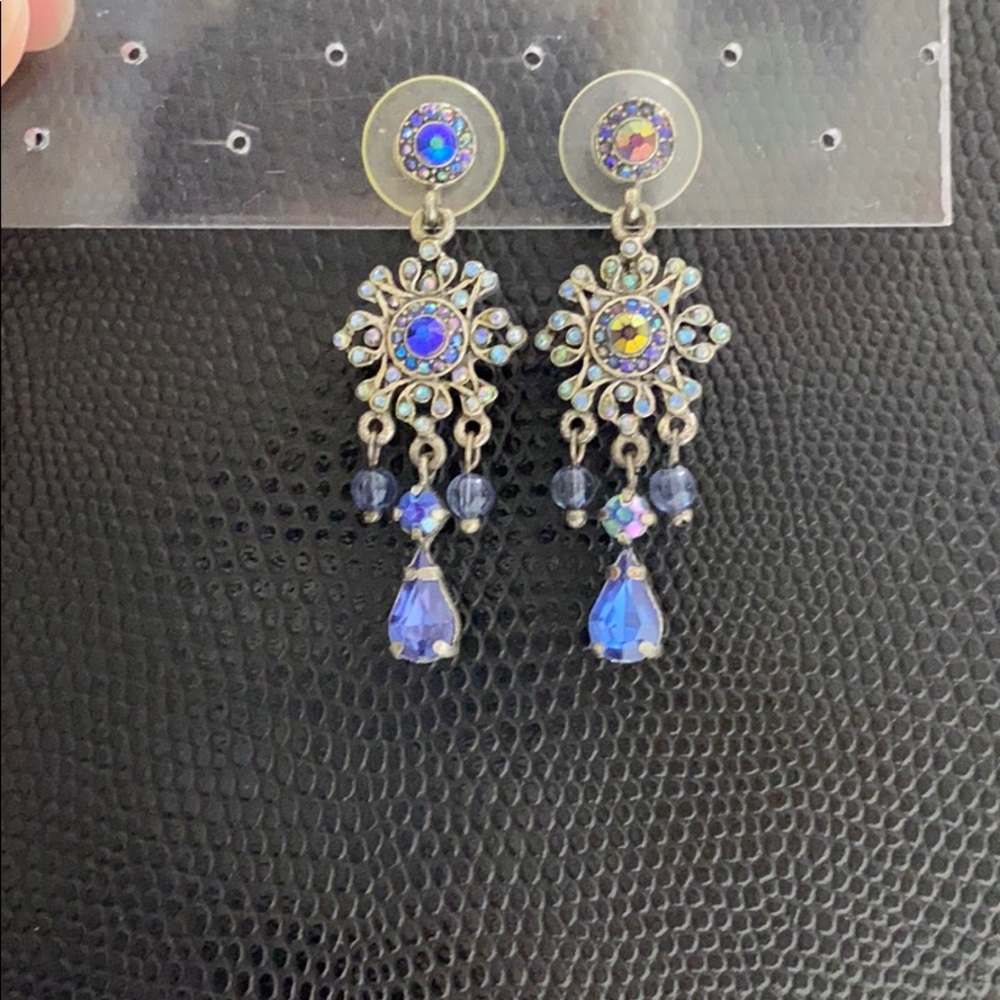 Dangle earrings - Picture 3 of 4